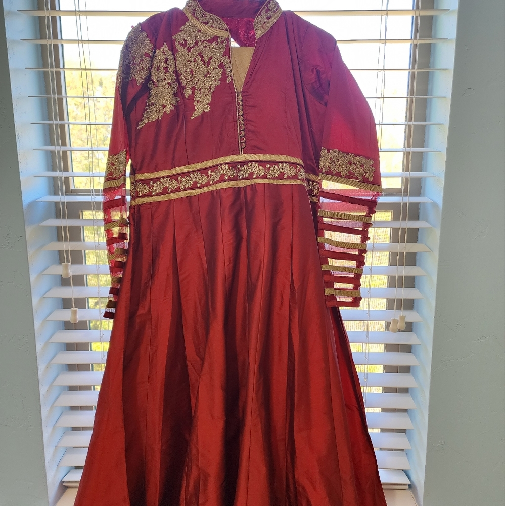Maroon Indo-Western